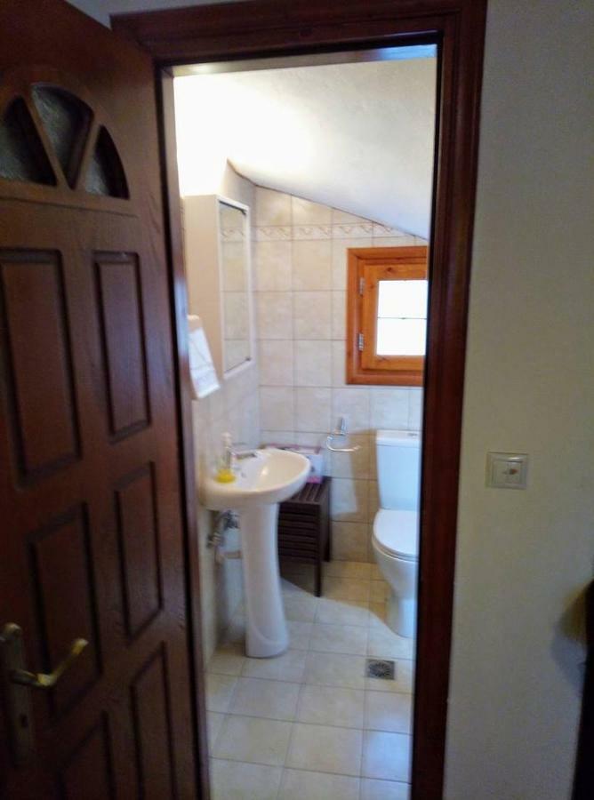 Villa Silvia Ágios Matthaíos Bagian luar foto