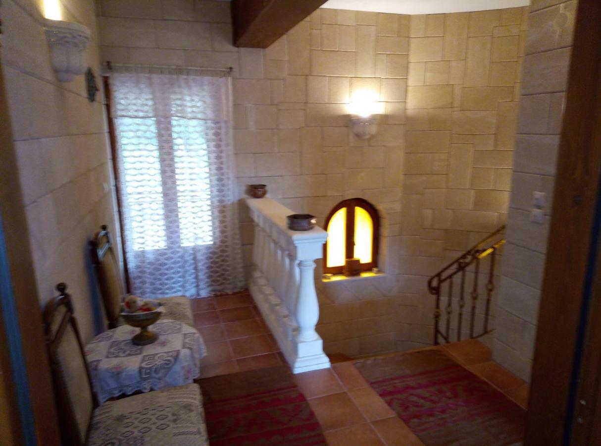 Villa Silvia Ágios Matthaíos Bagian luar foto